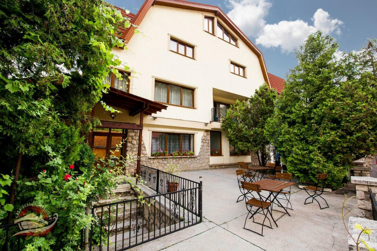 Casa Dealul Melcilor Hotel Брашов Екстериор снимка