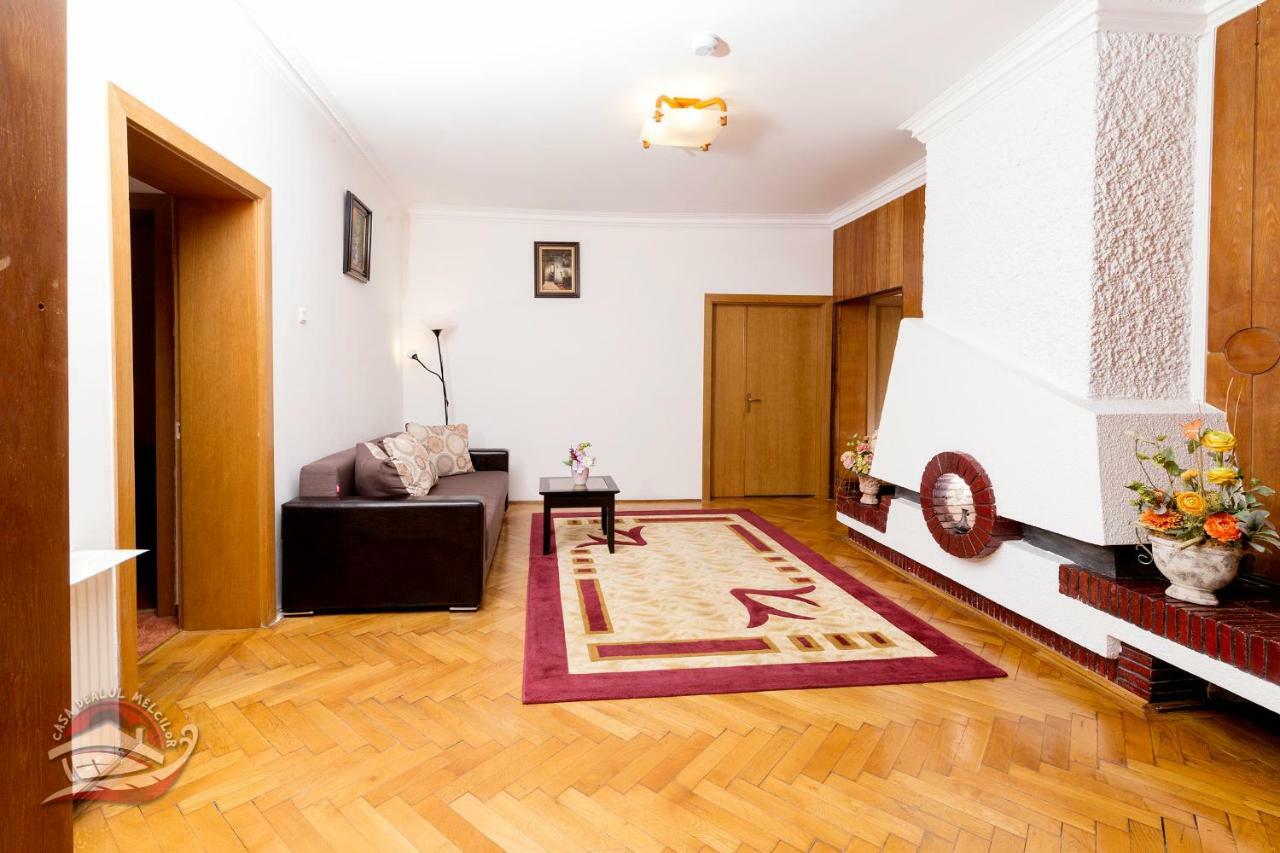 Casa Dealul Melcilor Hotel Брашов Екстериор снимка